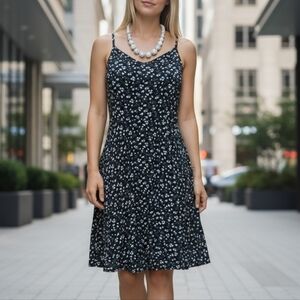 Old Navy Black Floral Spaghetti-Strap  Dress Women's Size M Fit Flare Summer